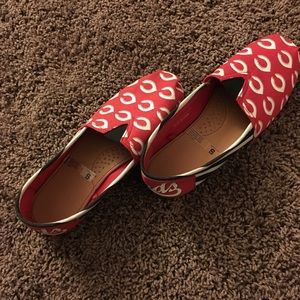 Cincinnati Reds Loafers size 6